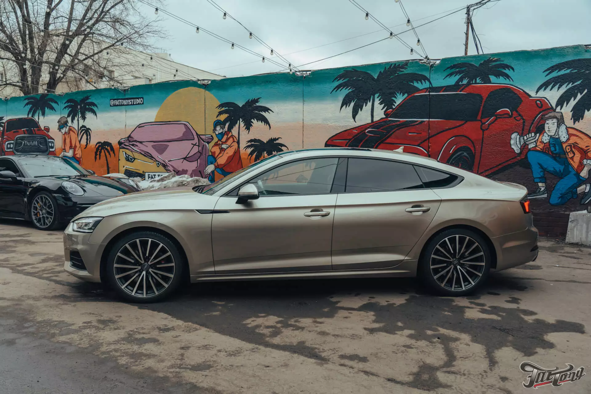 Audi A5. Кузовной ремонт, полная расклейка винила